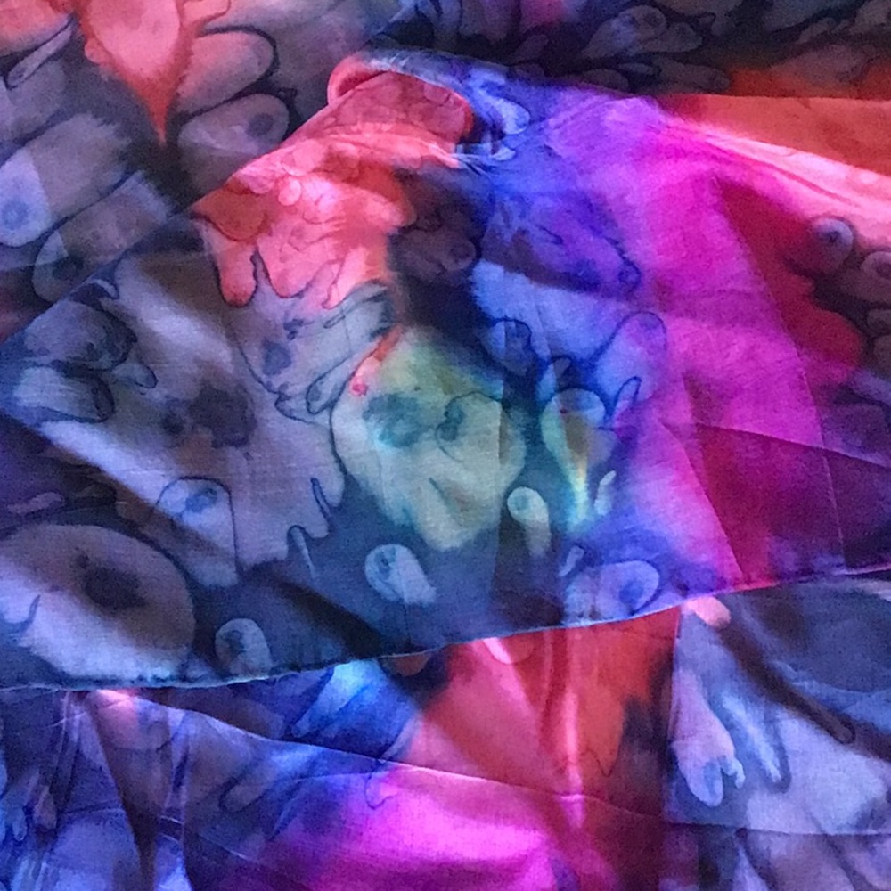 Gorgeous silk hand rolled scarf.